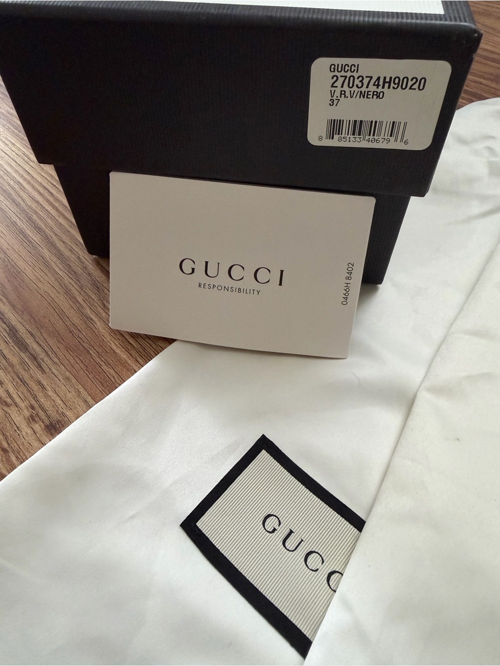 Women’s Gucci Black Embossed GG Leather Thong Sandals with Red-Green Web Size 7 - Picture 10 of 10